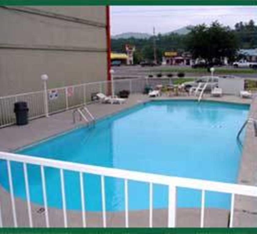 Holiday Terrace Inn - Pigeon Forge Εξωτερικό φωτογραφία